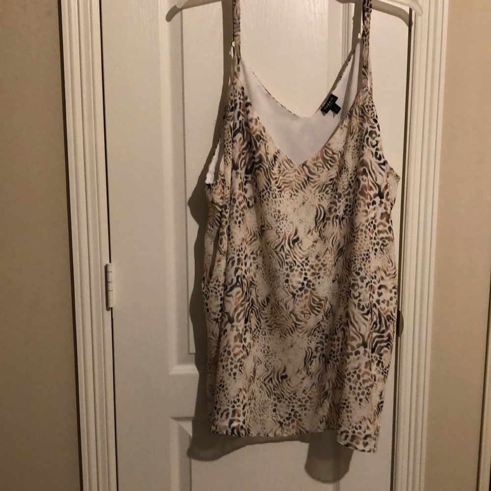 TORRID SPAGHETTI Adjustable Straps Blouse. Size 6 X plus size